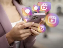 SNS投稿・閲覧（TikTokやInstagramなど）